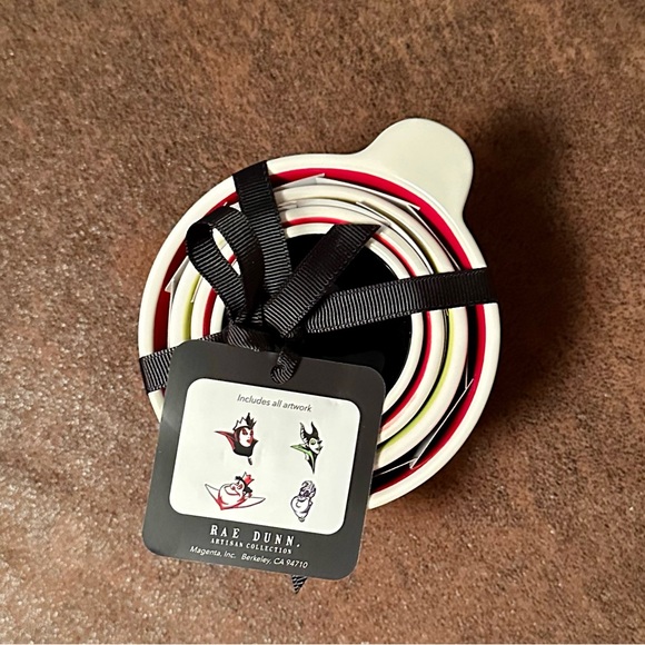 Rae Dunn Disney Set of 4 Measuring Cups Different Villain Designs Brand NEW!! - Picture 5 of 6